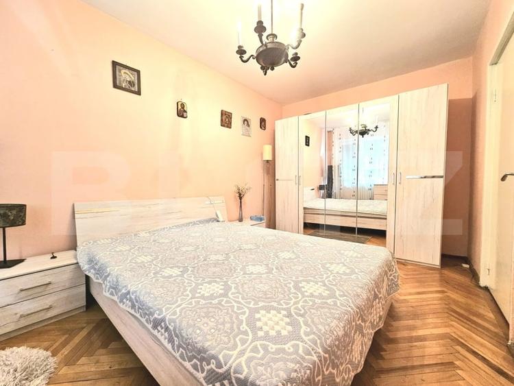 Apartament cu 3 camere semidecomandat, mobilat în Circumvalațiunii