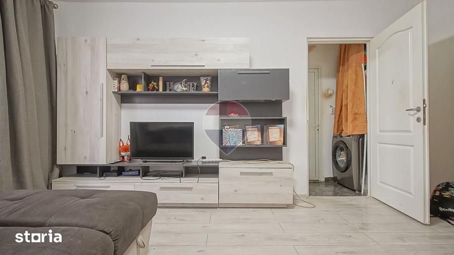 Apartament cu 2 camere semidecomandat în Dârste