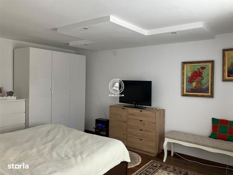 Casă cu 4 camere în Stejarii