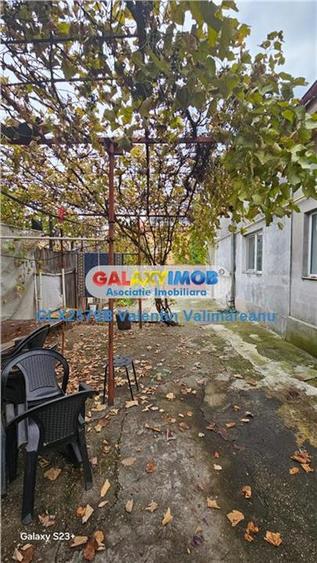 Casă cu 4 camere cu Teren 246 Mp în Eroii Revoluției