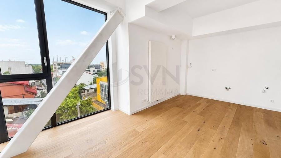 Apartament cu 3 camere semidecomandat în Aviației