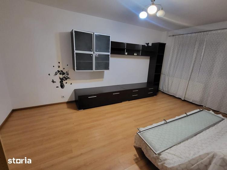 Apartament cu 3 camere decomandat în Militari