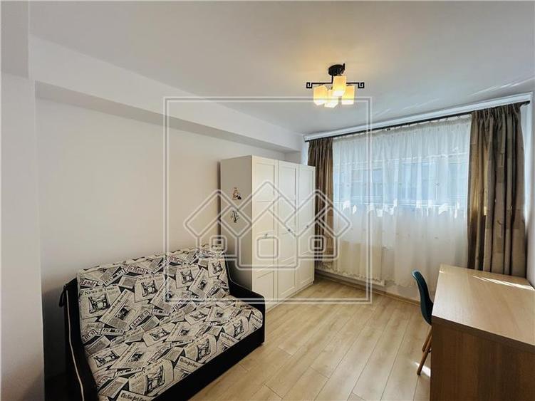 Ap cu 3 camere si balcon, mobilat si utilat, 72 mp, Kogalniceanu - 8