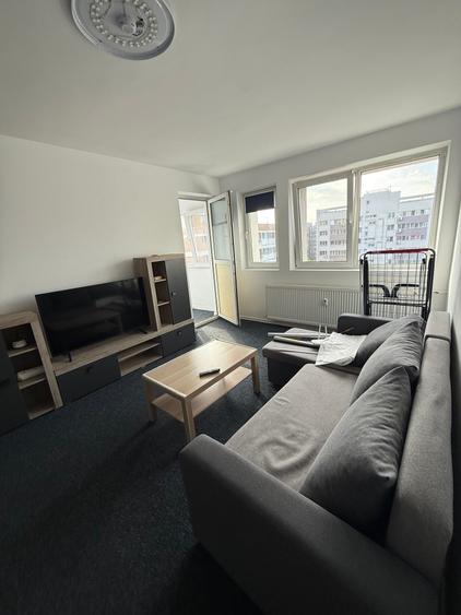 Apartament cu 2 camere semidecomandat în Militari