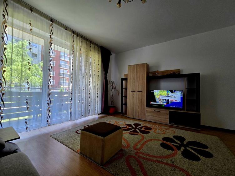 Apartament cu 2 camere decomandat în Central