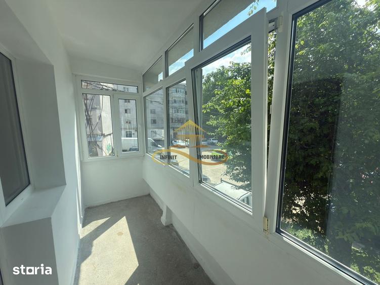 Apartament cu 3 camere decomandat în Dofteana