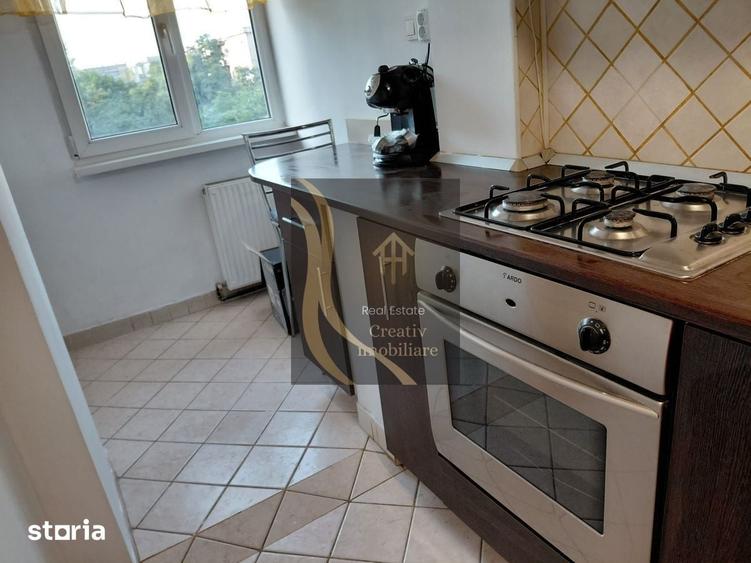 Garsonieră decomandată în Tei