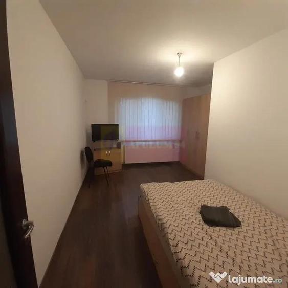 Casă cu 7 camere cu Teren 280 Mp în Antiaeriană