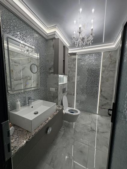 Apartament cu 4 camere decomandat în Central