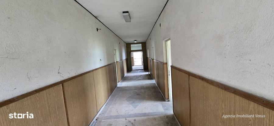 Casă cu 4 camere în Cucorăni