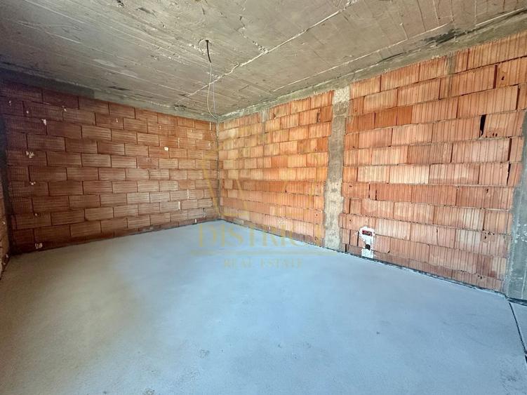 Apartament cu 2 camere decomandat în Giroc