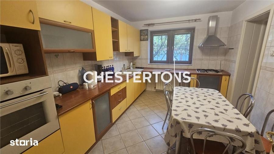 Casă cu 6 camere decomandat cu Teren 400 Mp în Chiajna