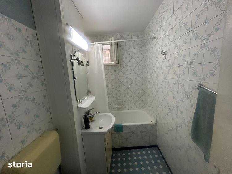 Apartament cu 3 camere decomandat în Dărmănești