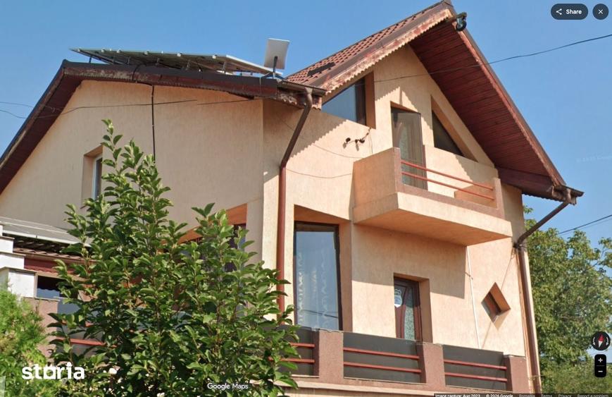 Casă cu 8 camere cu Teren 216 Mp în Afumați
