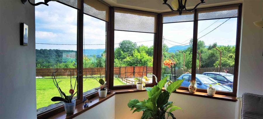 Casă individuală cu 5 camere cu Canalizare în Exterior Est