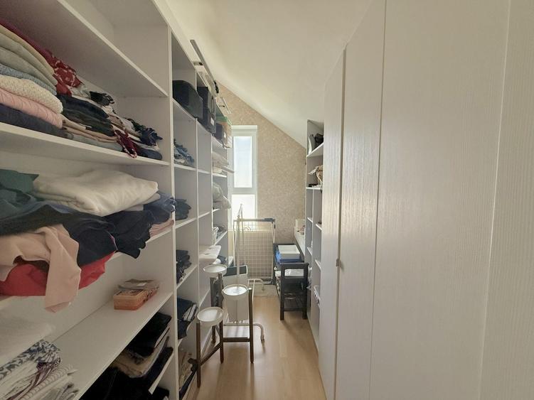 Duplex cu 5 camere cu Canalizare în Pipera