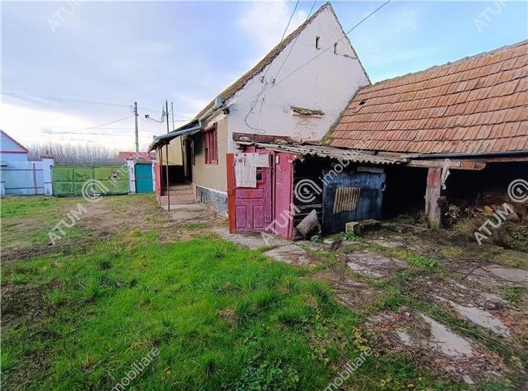 Casă individuală cu 4 camere cu Canalizare în Porumbacu de Sus