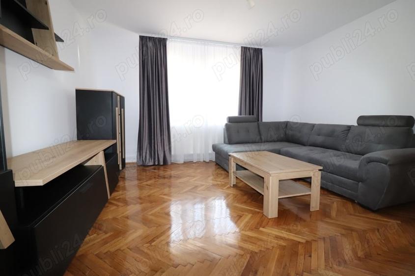 Apartament cu 3 camere decomandat în Șagului