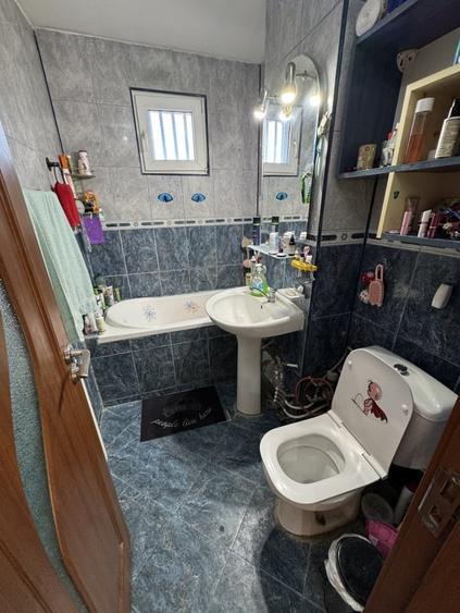 Apartament cu 3 camere decomandat în Poștei - Bucov