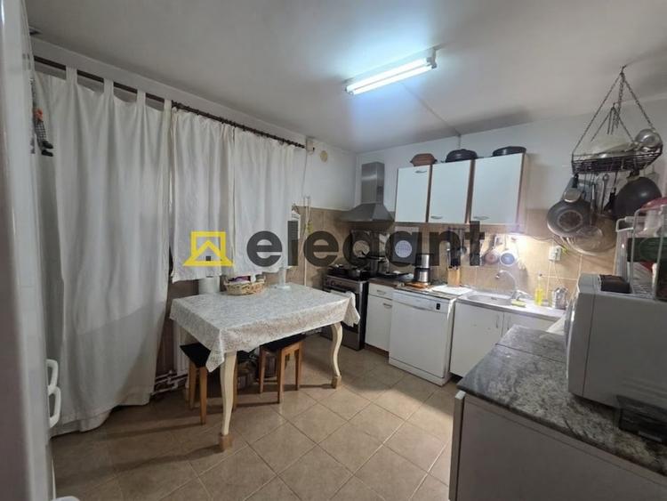 Casă individuală cu 5 camere cu Canalizare în Bordei