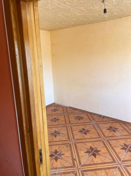 Apartament cu 2 camere semidecomandat în Bocșa