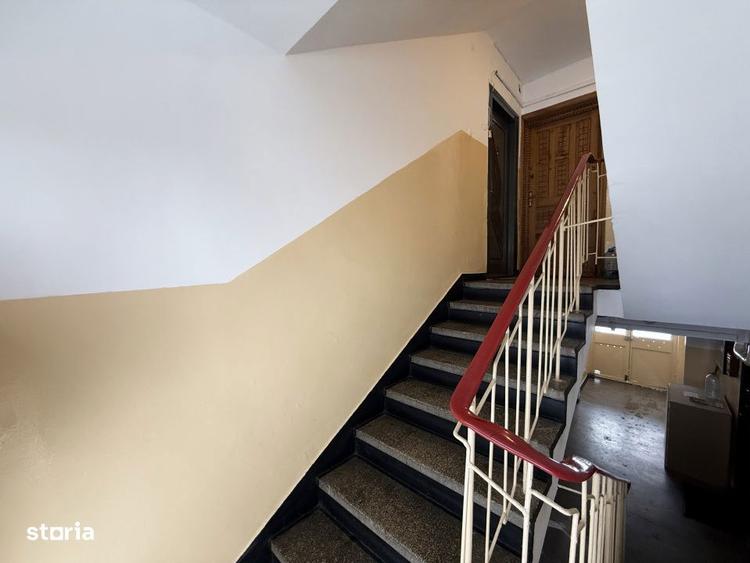 Apartament cu 3 camere, mobilat în Central