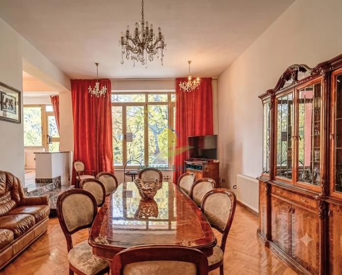 Casă individuală cu 10 camere cu Piscina în Snagov