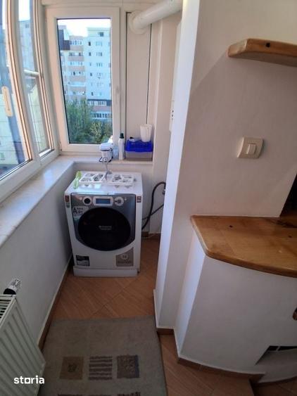 Apartament cu 4 camere semidecomandat în Zorilor
