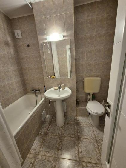 Apartament cu 2 camere decomandat, mobilat în Ultracentral