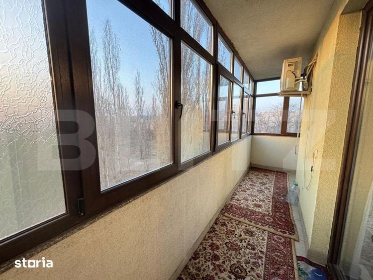 Apartament cu 2 camere decomandat, mobilat în Central