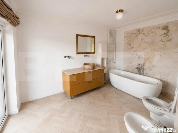 Apartament cu 7 camere decomandat în Grigorescu