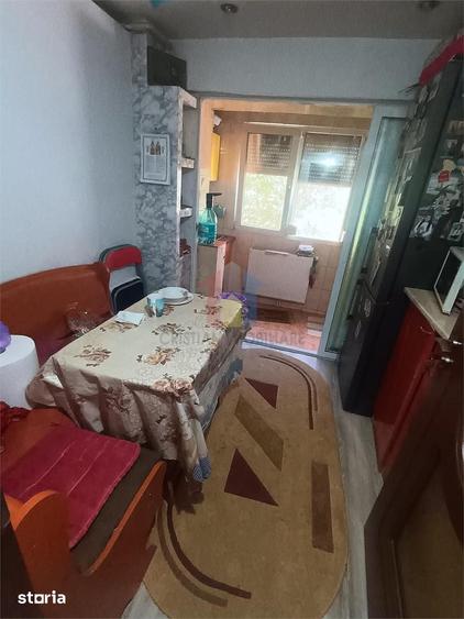 Apartament cu 3 camere decomandat, mobilat în Plantelor