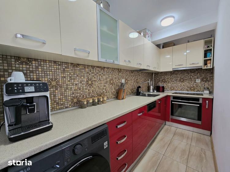 Apartament cu 3 camere semidecomandat în Ștefăneștii de Jos