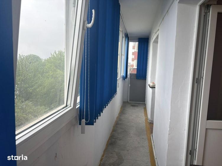 Apartament cu 2 camere decomandat în Triaj