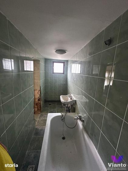Casă cu 3 camere cu Teren 1100 Mp în Central