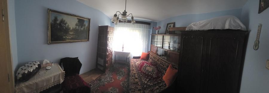 Apartament cu 3 camere decomandat în Victoriei