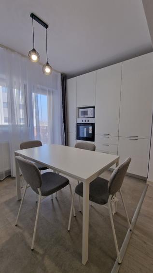 Apartament cu 2 camere semidecomandat în Industriilor