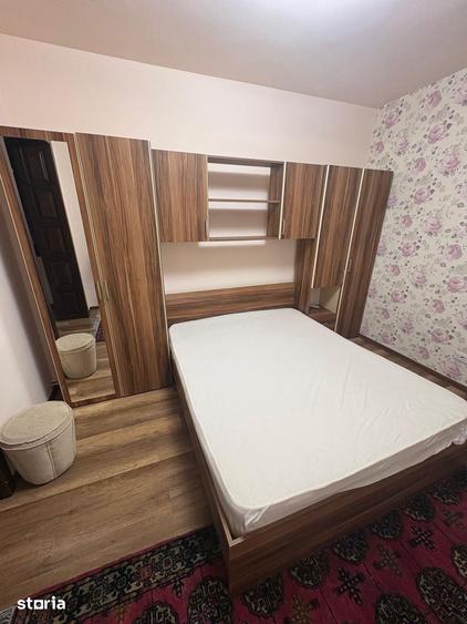 Apartament cu 3 camere decomandat în Hala Centrală
