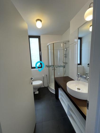 Apartament cu 5 camere decomandat, mobilat în Herăstrău