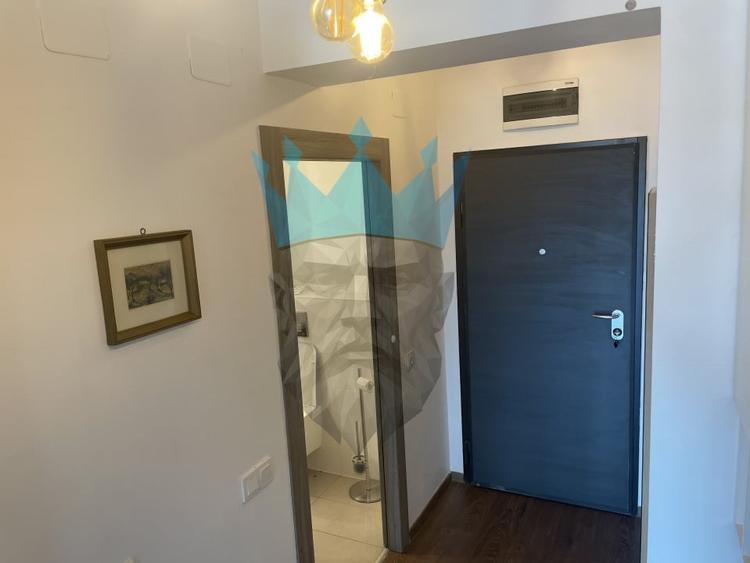 Apartament cu 3 camere decomandat, mobilat în Unirii