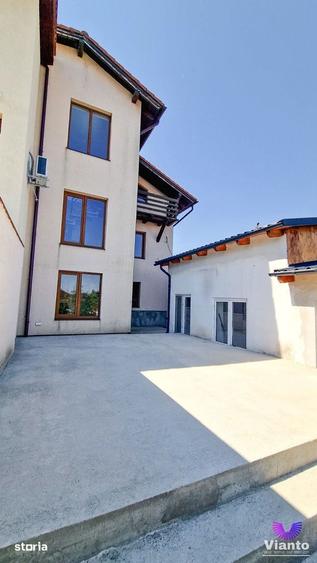 Casă cu 5 camere cu Teren 483 Mp în Trei Stejari
