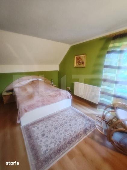 Casă cu 6 camere cu Teren 1332 Mp în Ipotești