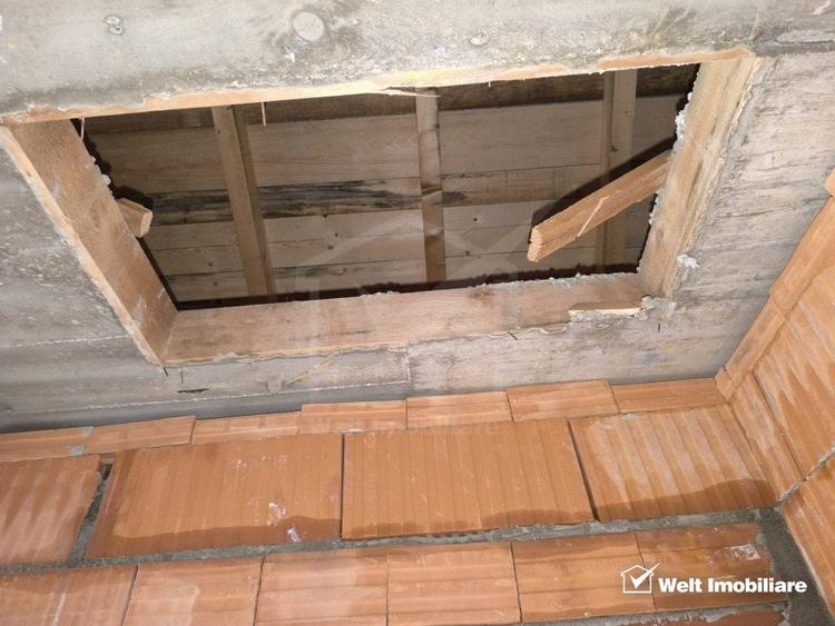 Duplex cu 4 camere cu Canalizare în Florești