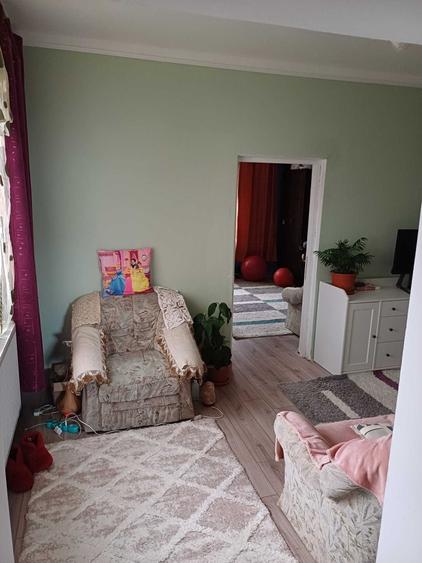 Casă cu 3 camere în Central