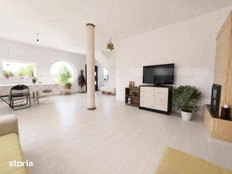 Casă cu 4 camere decomandat cu Teren 1458 Mp în Central
