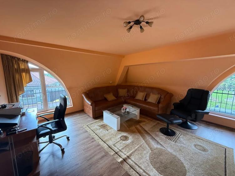 Casă cu 7 camere în Semicentral