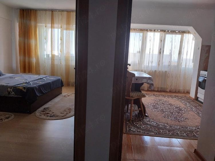Garsonieră decomandată în Central