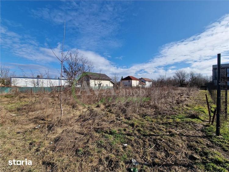 Teren de 2527 mp, în Central