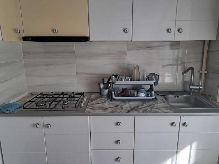Apartament cu 2 camere semidecomandat în Unirea