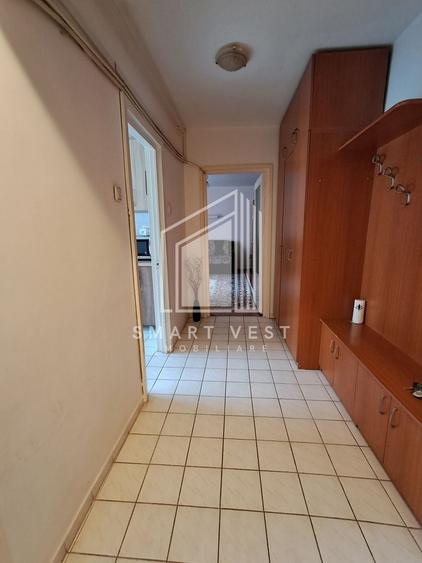 Apartament cu 2 camere, mobilat în Micro 16